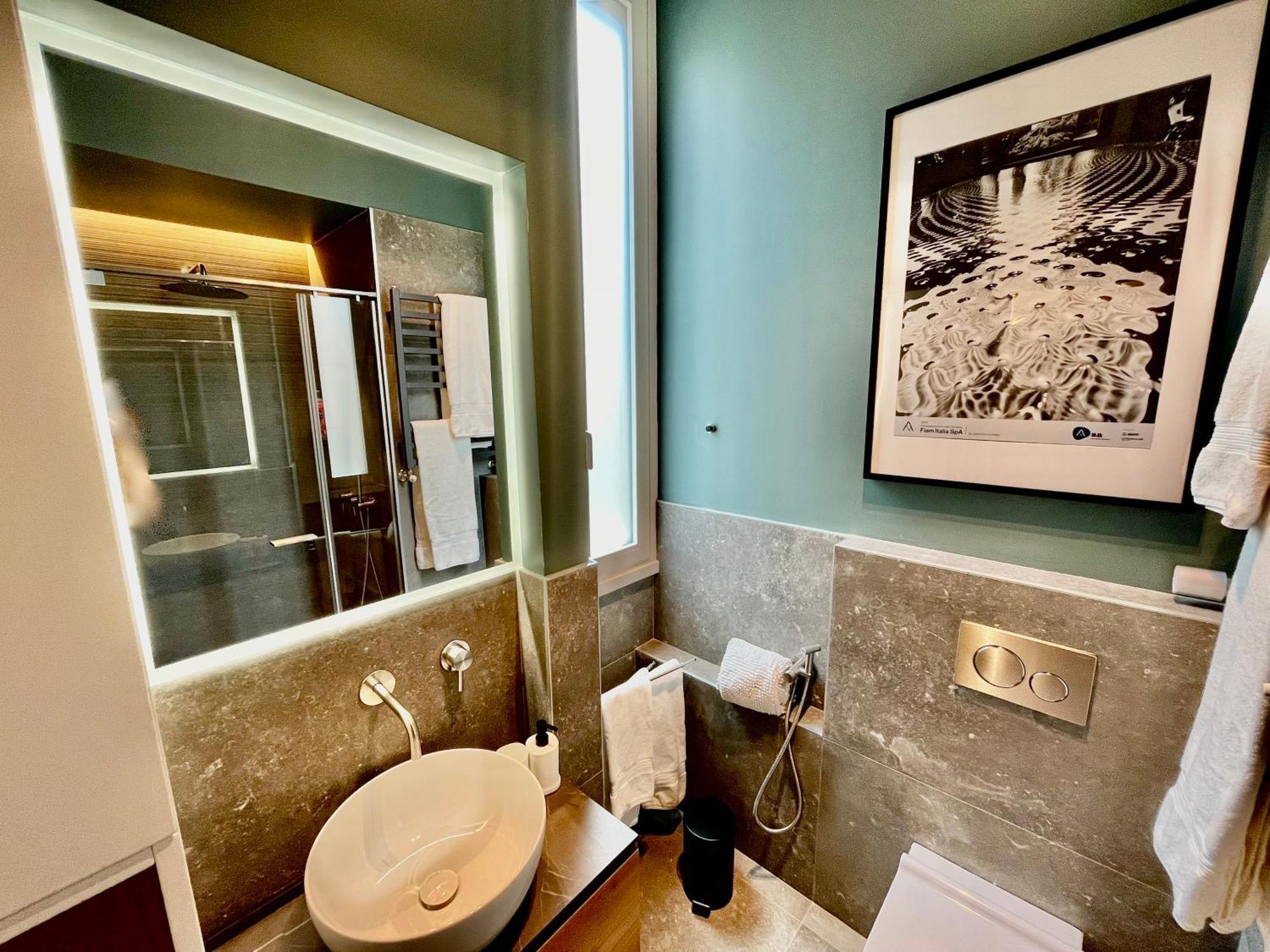Apartment Solferino 37 Милано Екстериор снимка