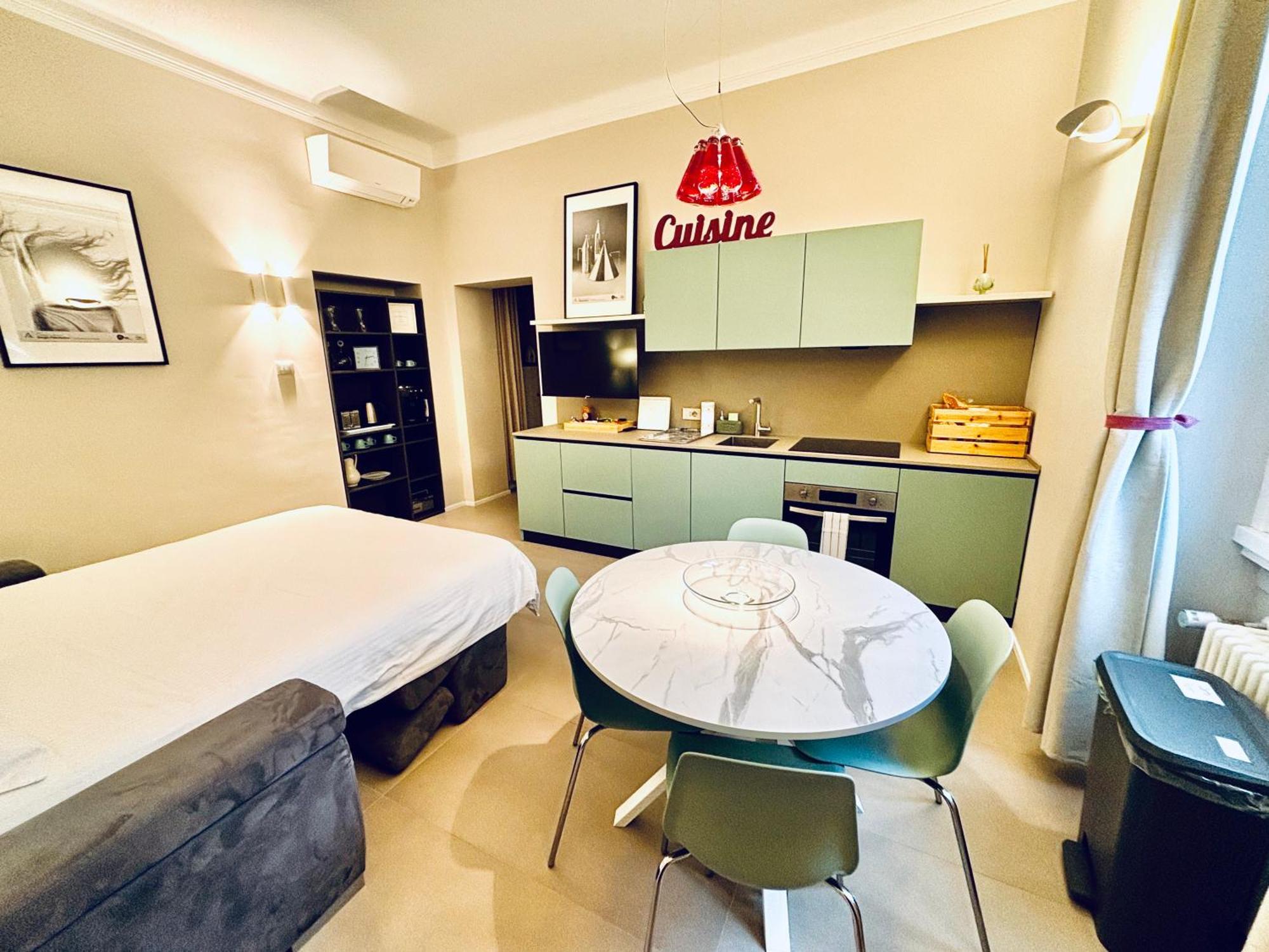Apartment Solferino 37 Милано Екстериор снимка