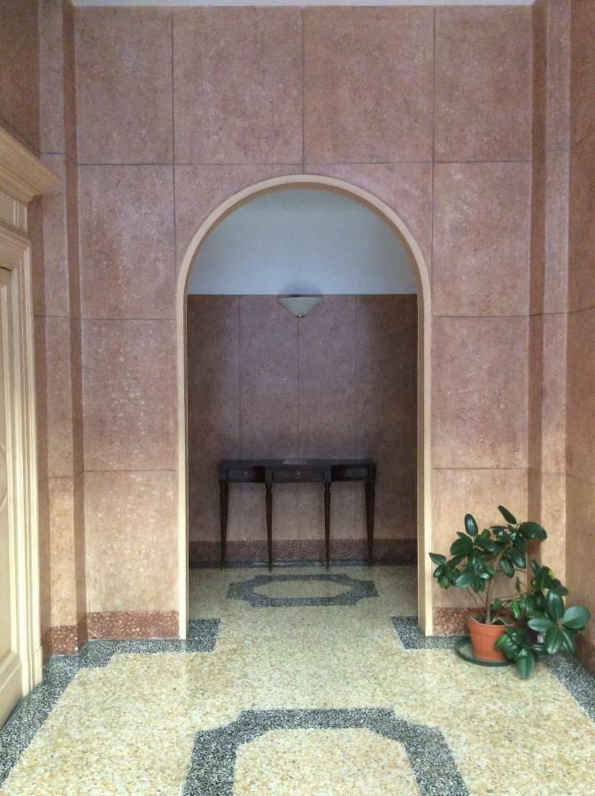 Apartment Solferino 37 Милано Екстериор снимка